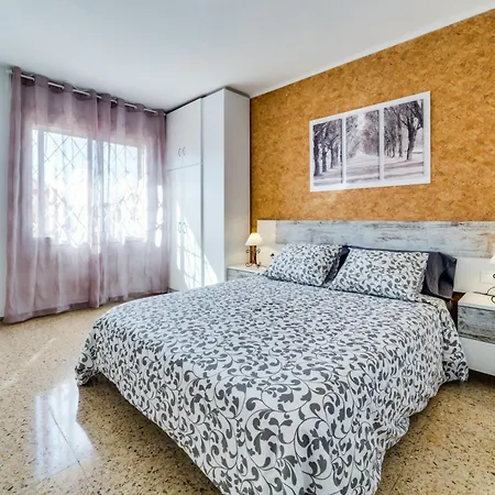 Apartamento Vivalidays Pere *